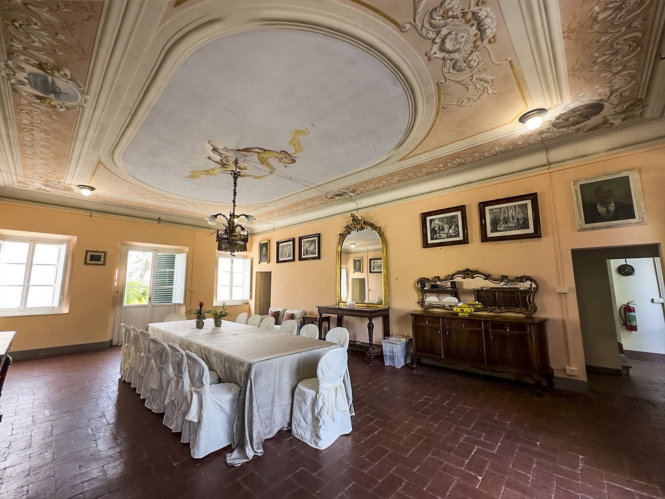 Villa-iolanda-interno